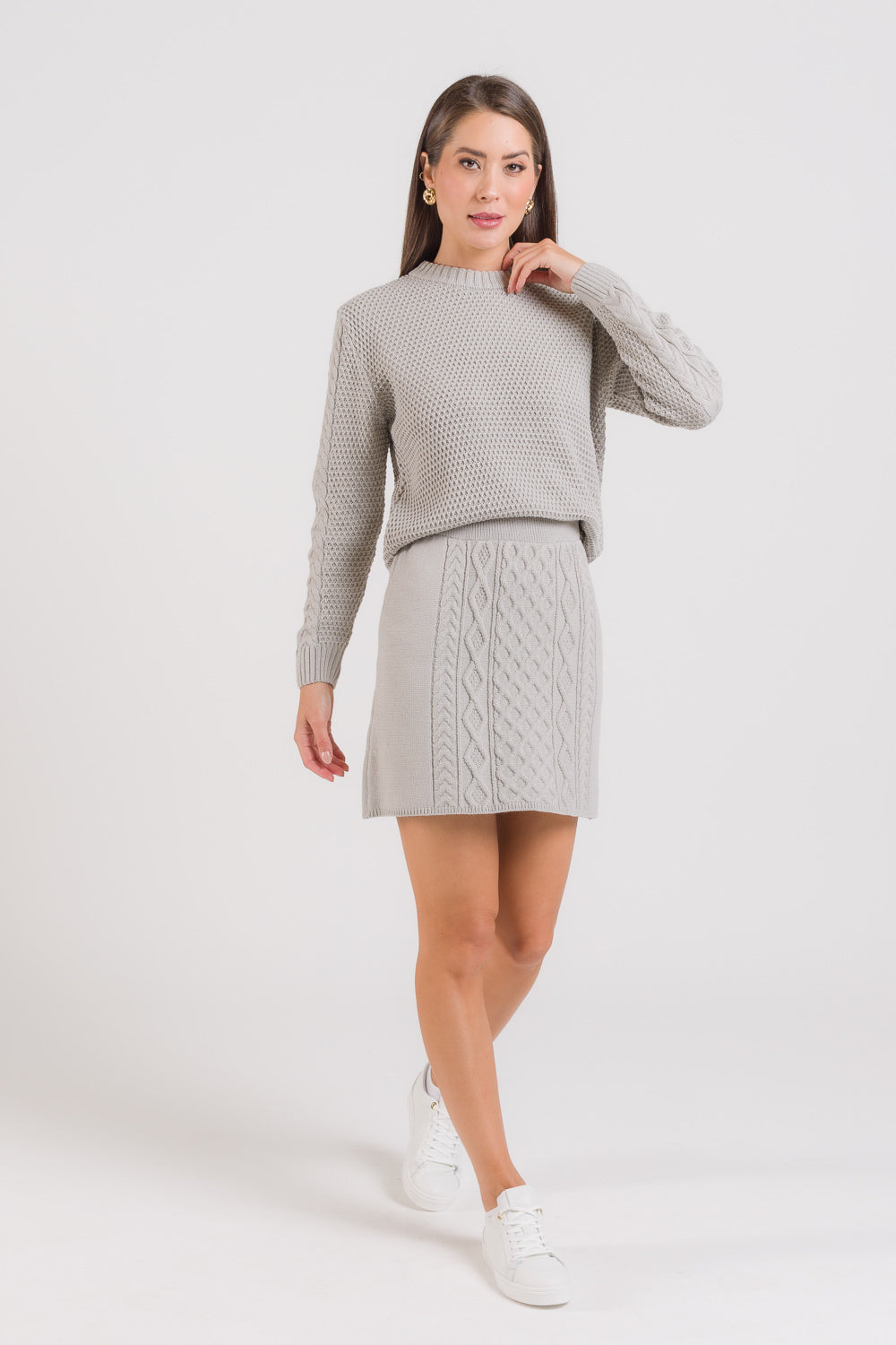 Conjunto em tricot - Antônia ( Blusa + minissaia)