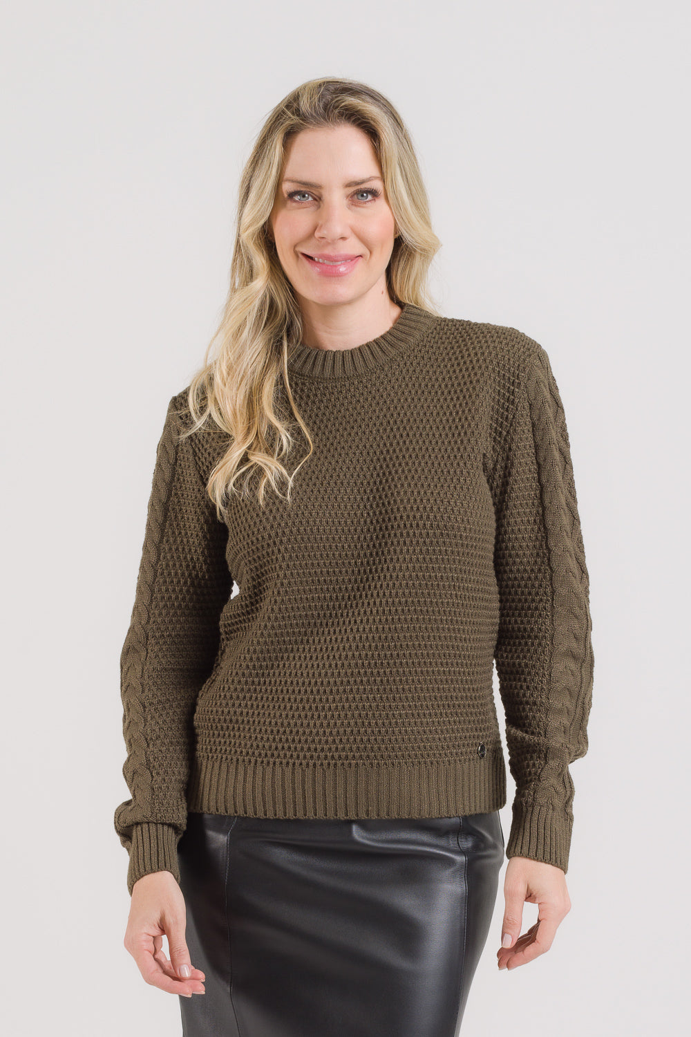 Blusa em Tricot com Detalhes na Manga - Antônia