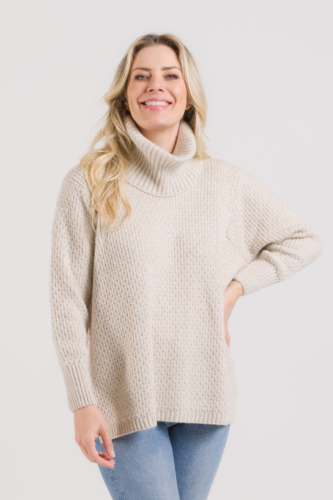 Blusa em Tricot Ampla - Lia com decote redondo