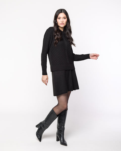 Minissaia em Tricot - Serena com modelagem evasê