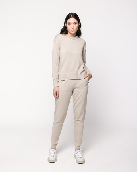 Blusa em Tricot com Nervuras Laterais - Olga com decote redondo e modelagem ampla