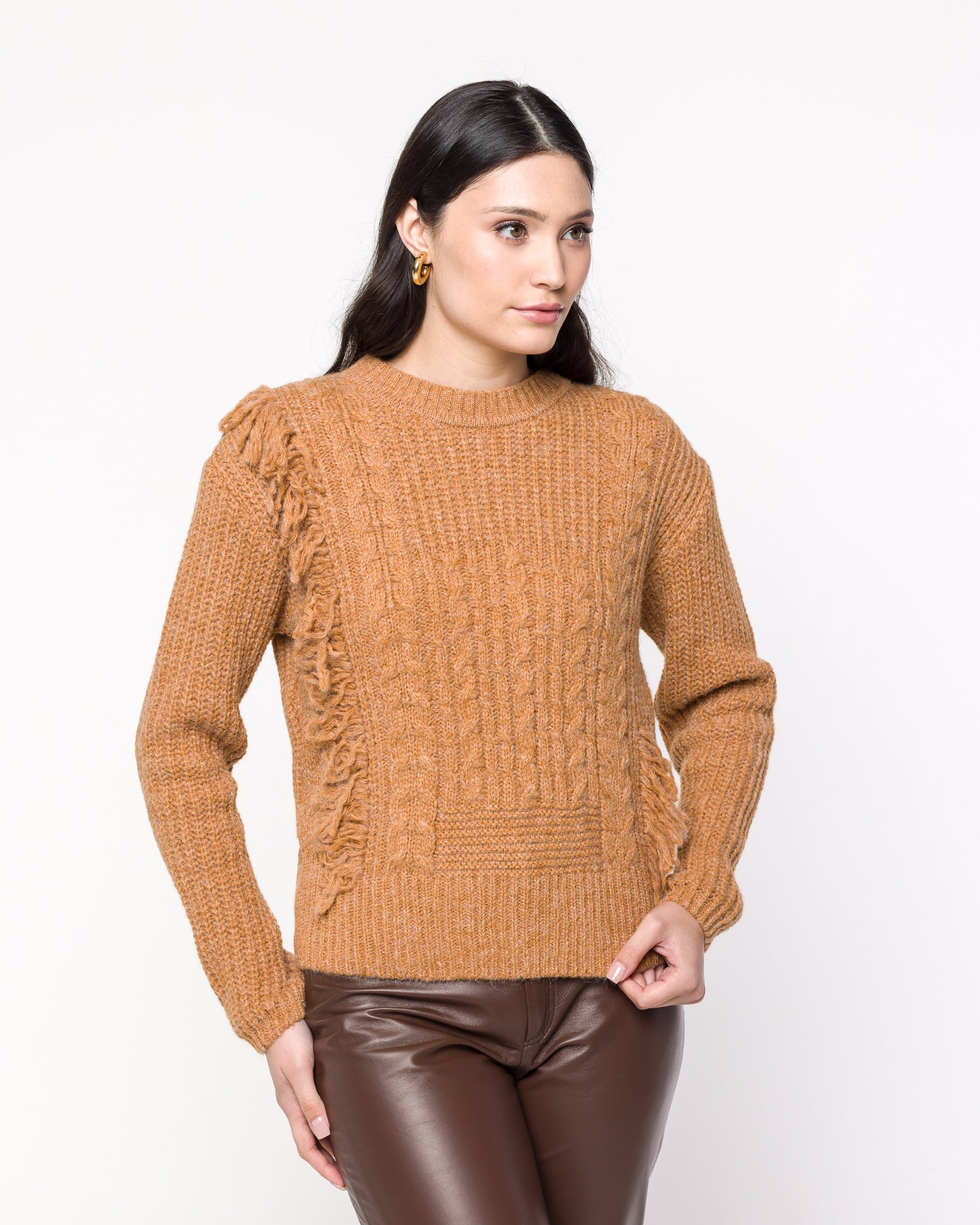 Blusa em Tricot com Franjas e Tranças - Iolanda