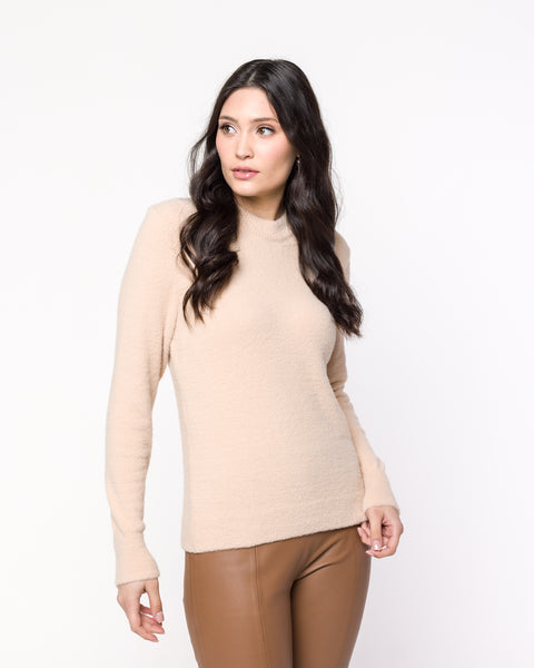 Blusa em Tricot Fio Pluma - Eva com gola redonda e modelagem reta