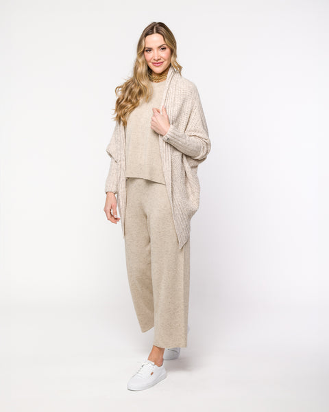 Casaco em Tricot Amplo - Antonia com modelagem ampla