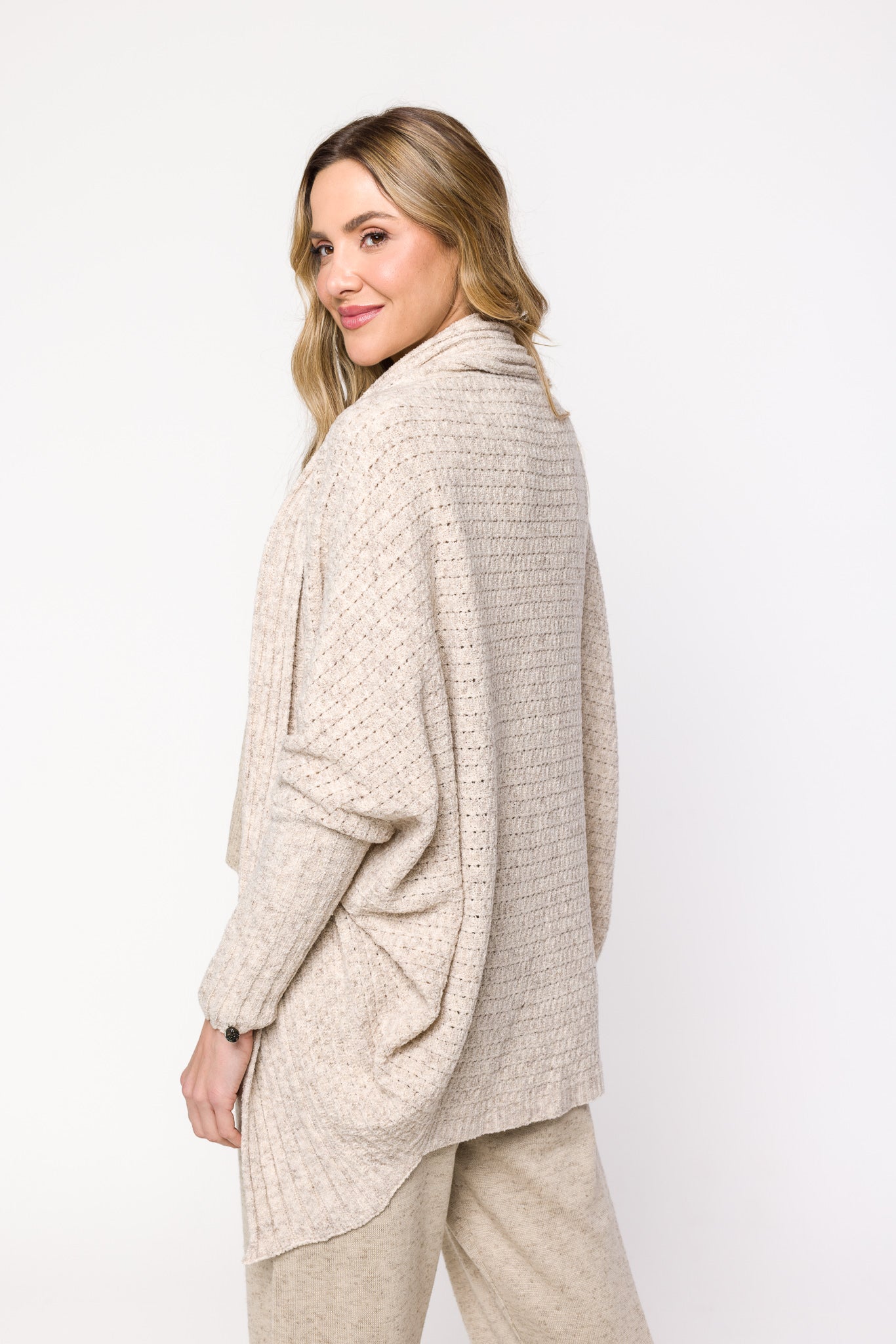 Casaco em Tricot Amplo - Antonia