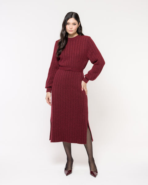 Vestido em Tricot com Manga Bufante e Cinto - Camila com decote redondo e manga posta