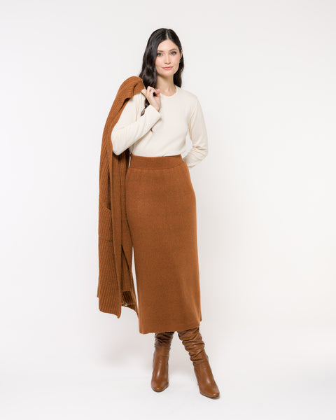 Blusa Básica em Tricot - Diana com decote redondo e manga posta