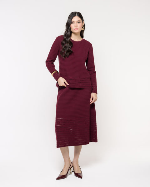Conjunto em Tricot - Aurora (Blusa + Saia) com decote redondo e manga posta