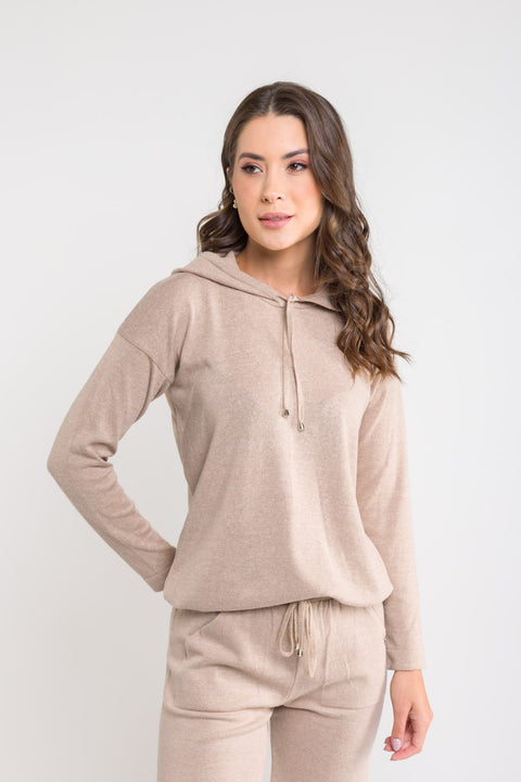 Blusa Tricot Capuz - Catarina com modelagem ampla
