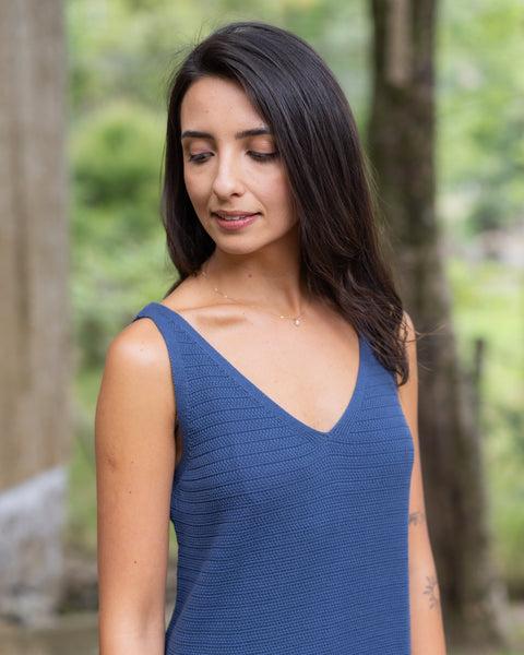 Vestido em Tricot - Heloisa com decote V e modelagem evasê