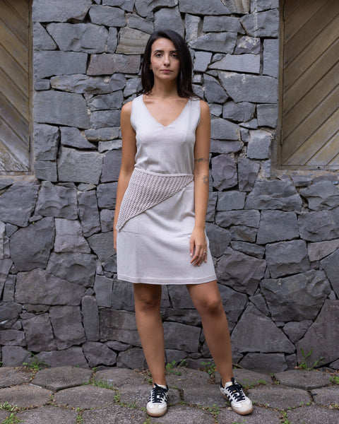 Vestido em Tricot - Clara com decote V e modelagem evasê