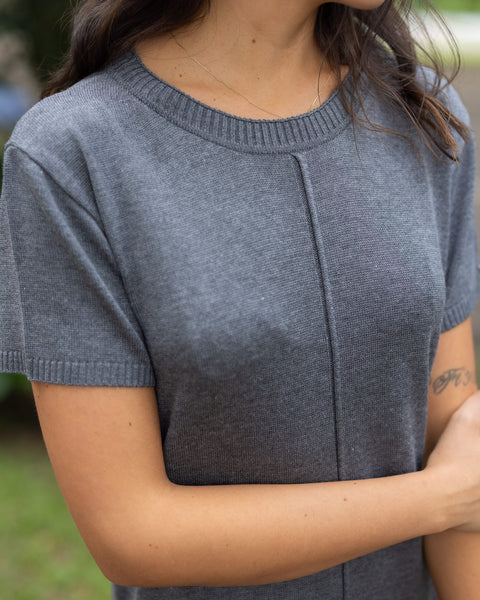Vestido em tricot - Luna com decote redondo e modelagem solta