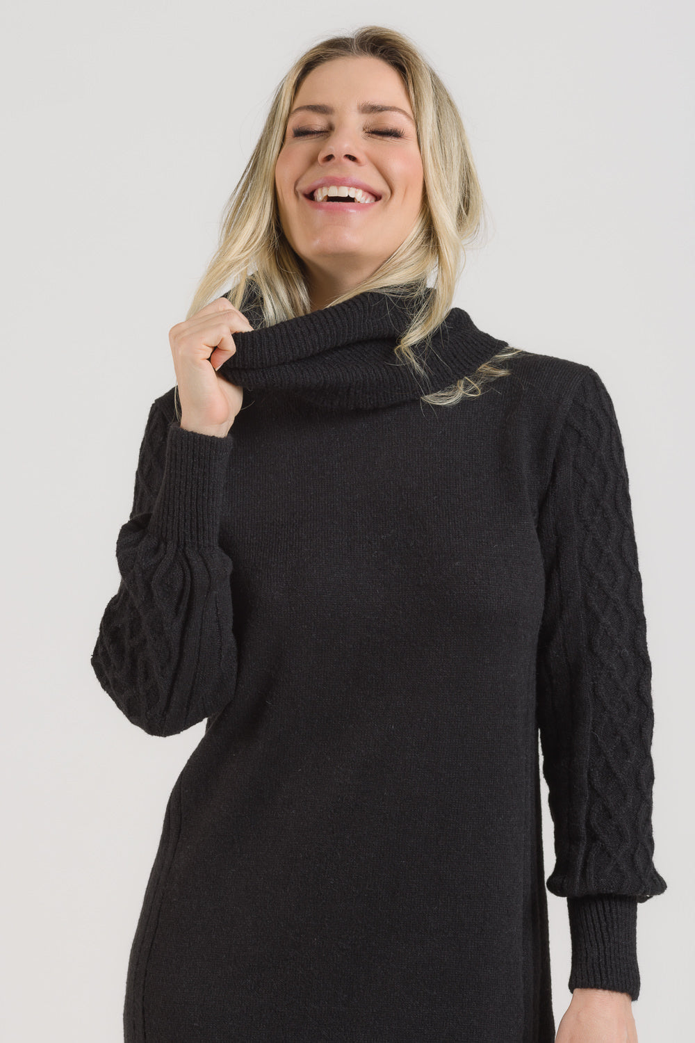 Vestido em Tricot com Manga Bufante - Vitória