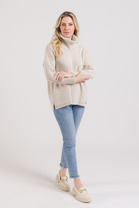 Blusa em Tricot Ampla - Lia com decote redondo