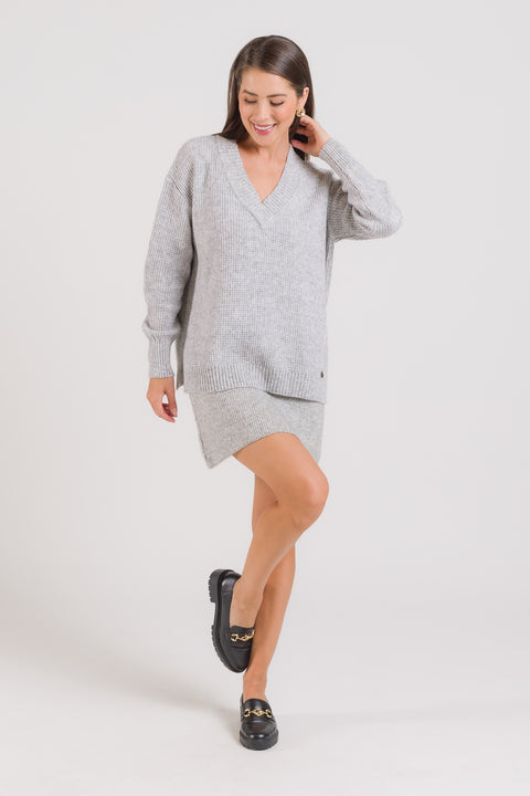 Blusa em Tricot com Decote V - Cléo com modelagem ampla