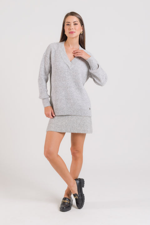 Blusa em Tricot com Decote V - Cléo com modelagem ampla