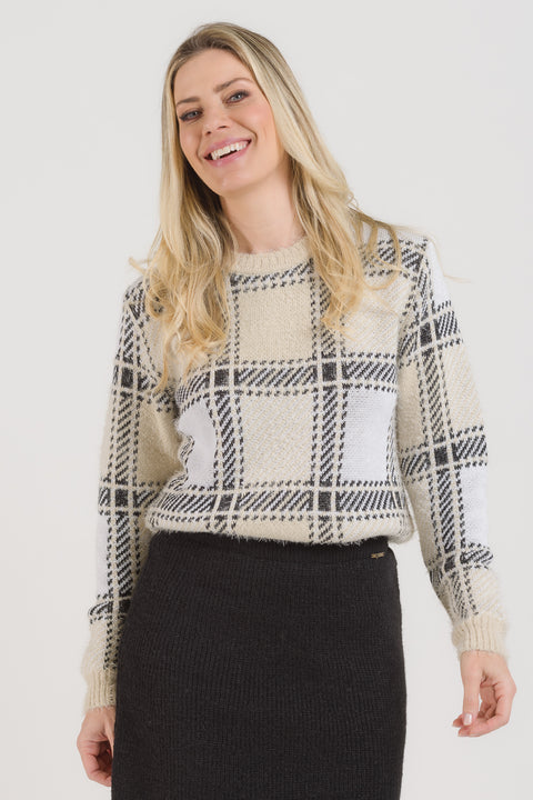 Blusa em Tricot Xadrez - Ana Paula com decote redondo