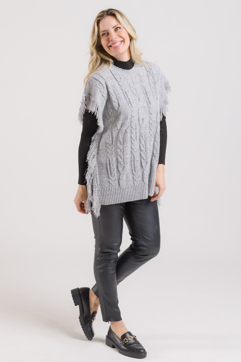 Colete em Tricot com Franjas - Miriam