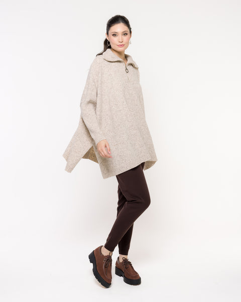 Capa em Tricot - Fabiana com modelagem ampla