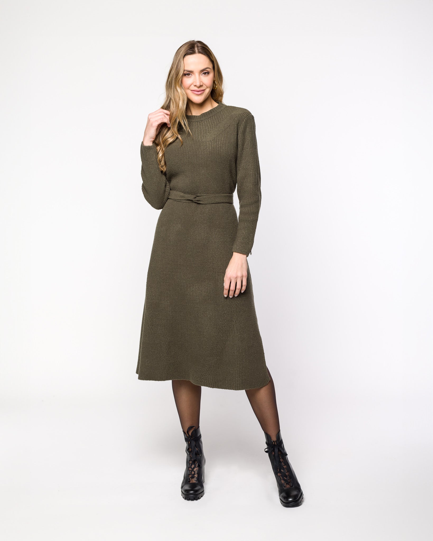 Vestido em Tricot Midi com Cinto - Diana