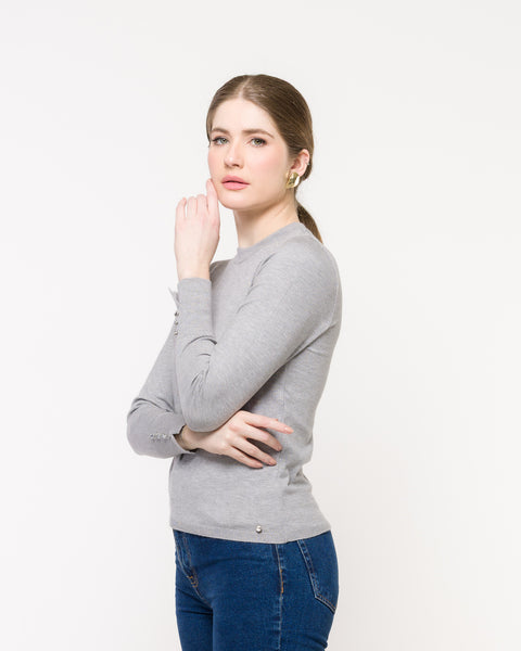 Blusa Básica em Tricot - Micaela com gola redonda e botões