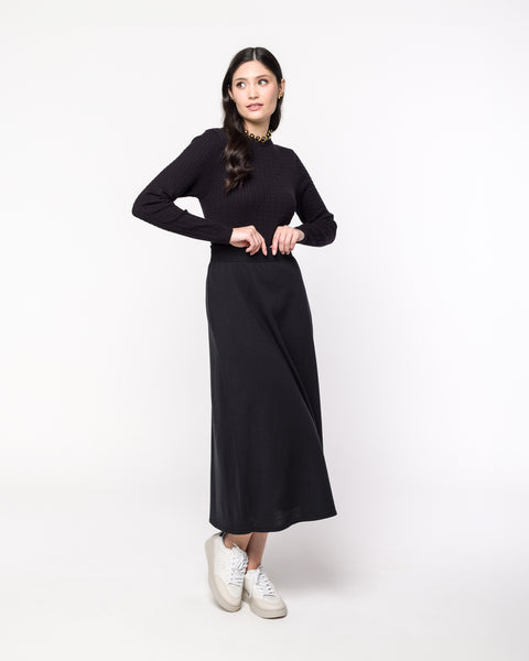 Blusa em Tricot com Tranças - Liz com gola redonda