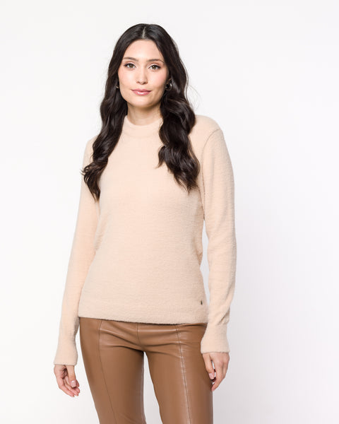 Blusa em Tricot Fio Pluma - Eva com gola redonda e modelagem reta