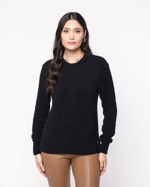 Blusa em Tricot Fio Pluma - Eva com gola redonda e modelagem reta