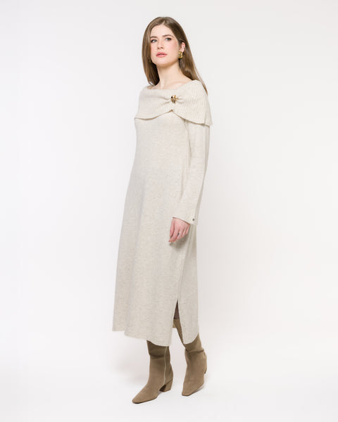 Vestido em Tricot Midi Ombro a Ombro - Mirela com comprimento midi e modelagem solta
