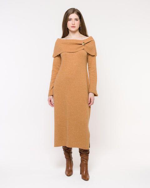 Vestido em Tricot Midi Ombro a Ombro - Mirela com comprimento midi e modelagem solta