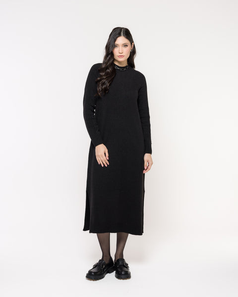 Vestido em Tricot Midi - Betina com decote redondo e comprimento midi