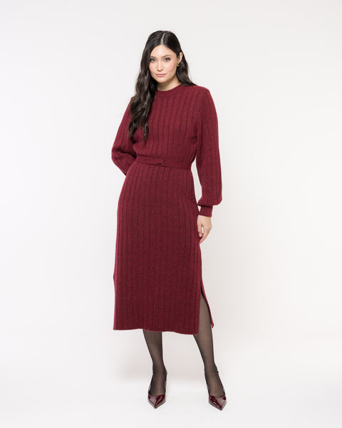 Vestido em Tricot com Manga Bufante e Cinto - Camila com decote redondo e manga posta