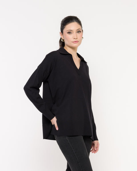 Blusa em Tricot Ampla e Gola Polo V - Alana com modelagem ampla