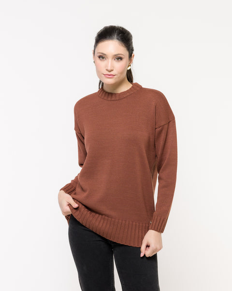Maxi Pull em Tricot - Patricia com decote redondo e mangas retas