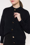 Casaco em Tricot Oversized - Juliana com modelagem ampla e mangas retas