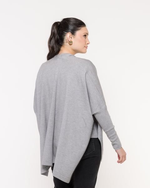 Capa em Tricot - Michele com modelagem ampla