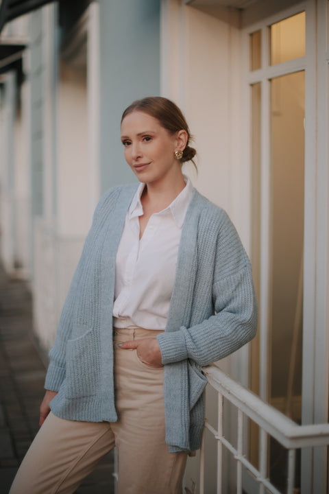 Casaco Tricot Amplo - Pati com modelagem ampla e bolsos frontais