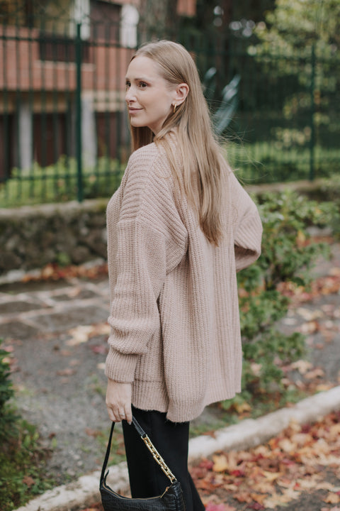 Casaco Tricot Amplo - Pati com modelagem ampla e bolsos frontais