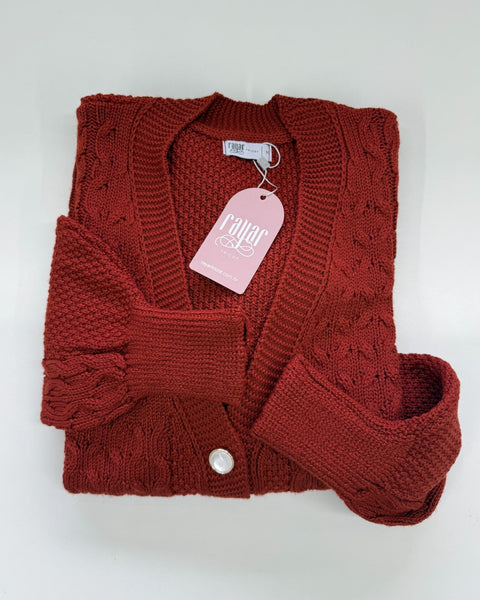 Casaco em Tricot com Tranças - Antônia com decote V e modelagem ampla