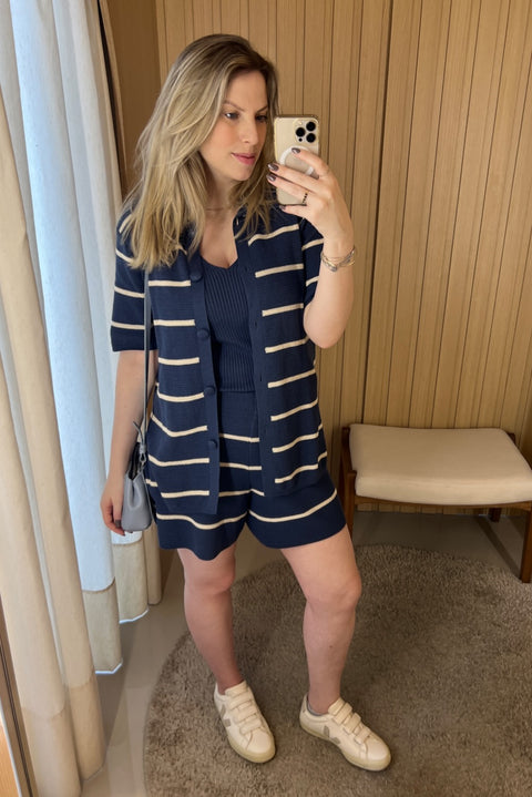 Conjunto em Tricot - Micaela (Camisa + Shorts) com modelagem evasê e botões forrados