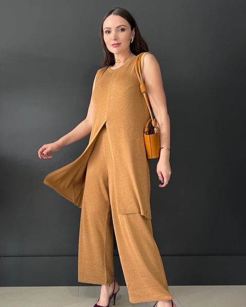 Calça Reta em Tricot - Milena, peça do conjunto Milena