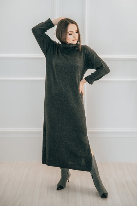 Vestido Tricot Minimalista - Ali com gola alta e modelagem reta