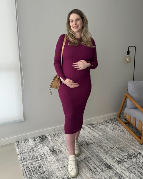 Vestido Tricot Canelado com Fenda - Alessandra com gola redonda