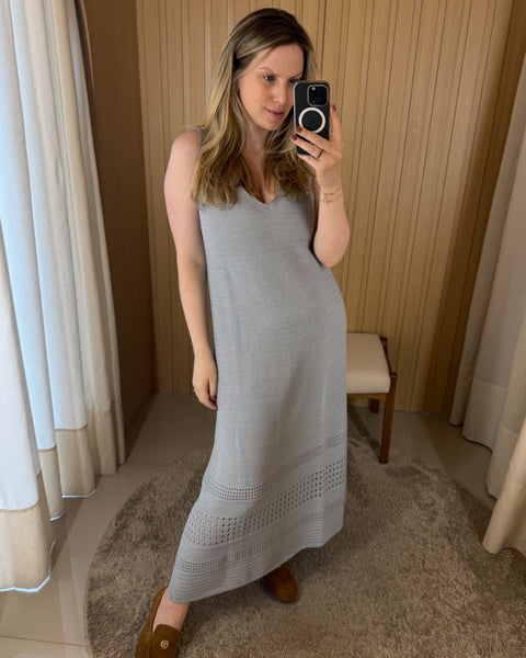 Vestido em Tricot - Heloisa com decote V e modelagem evasê
