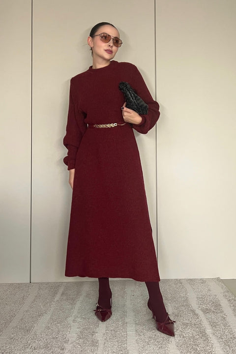 Vestido Midi em Tricot - Talita com decote redondo e cinto