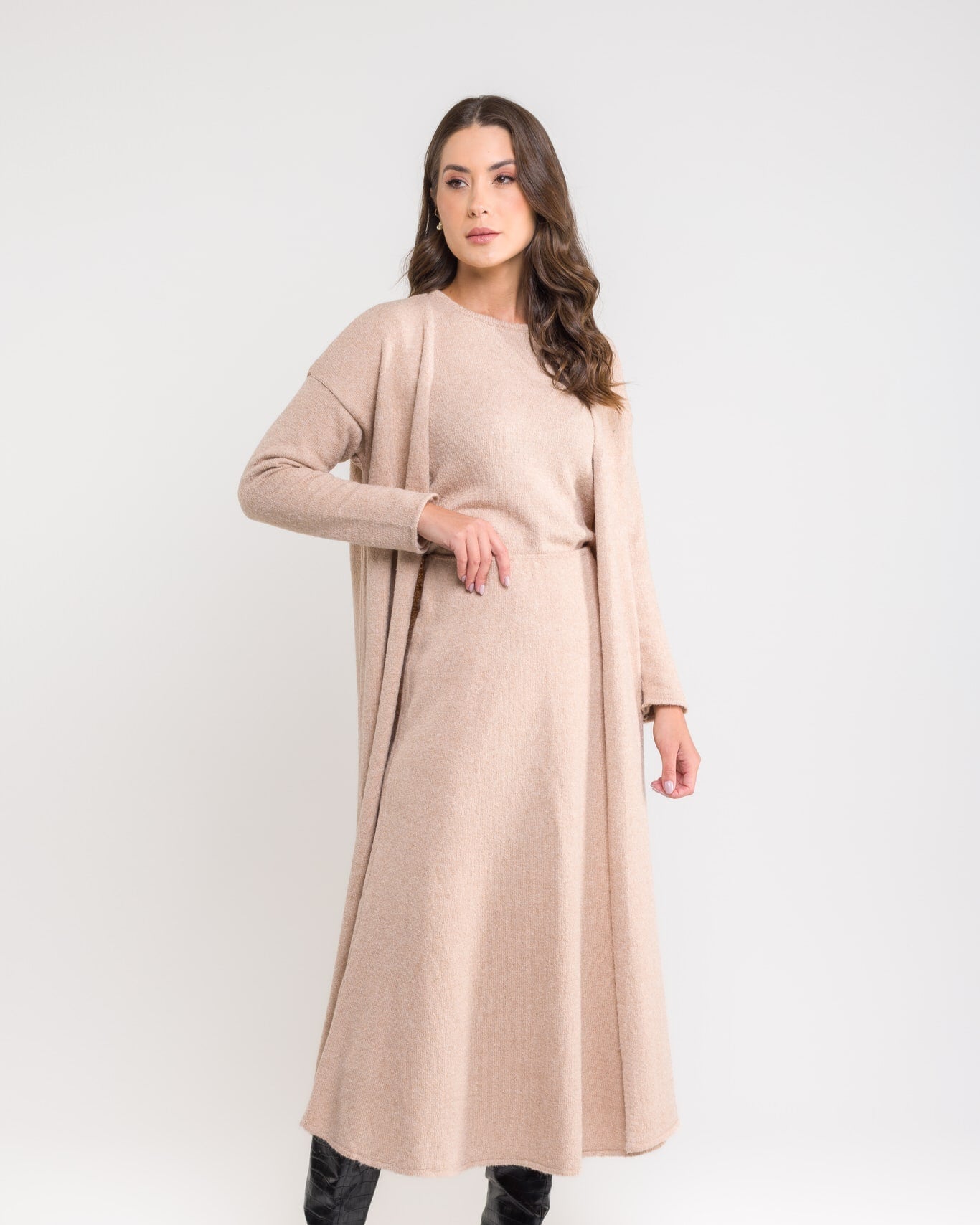 Conjunto em Tricot Londres ( Blusa + Saia + Casaco)